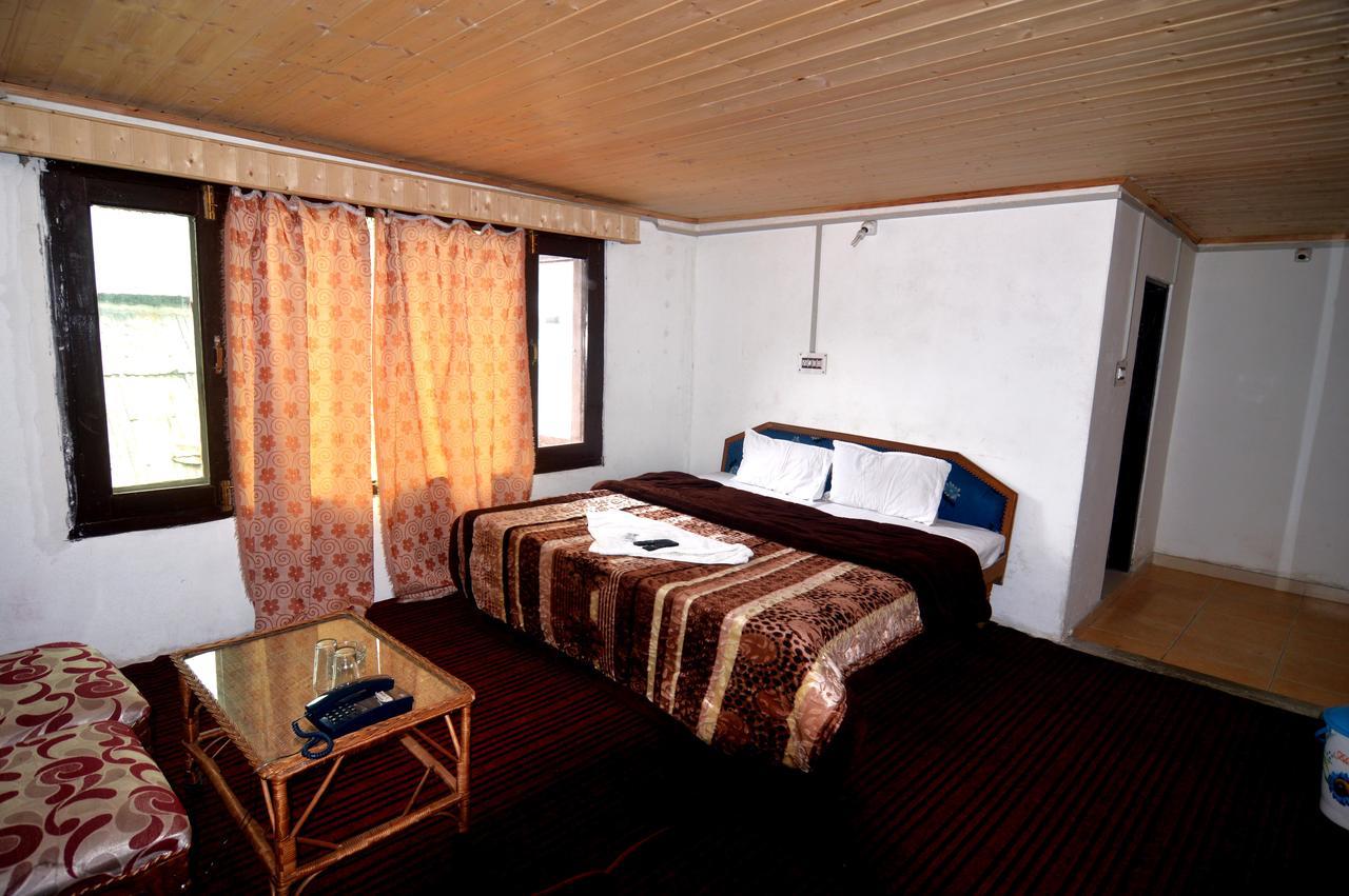 ホテルKashmir House Pahalgām エクステリア 写真
