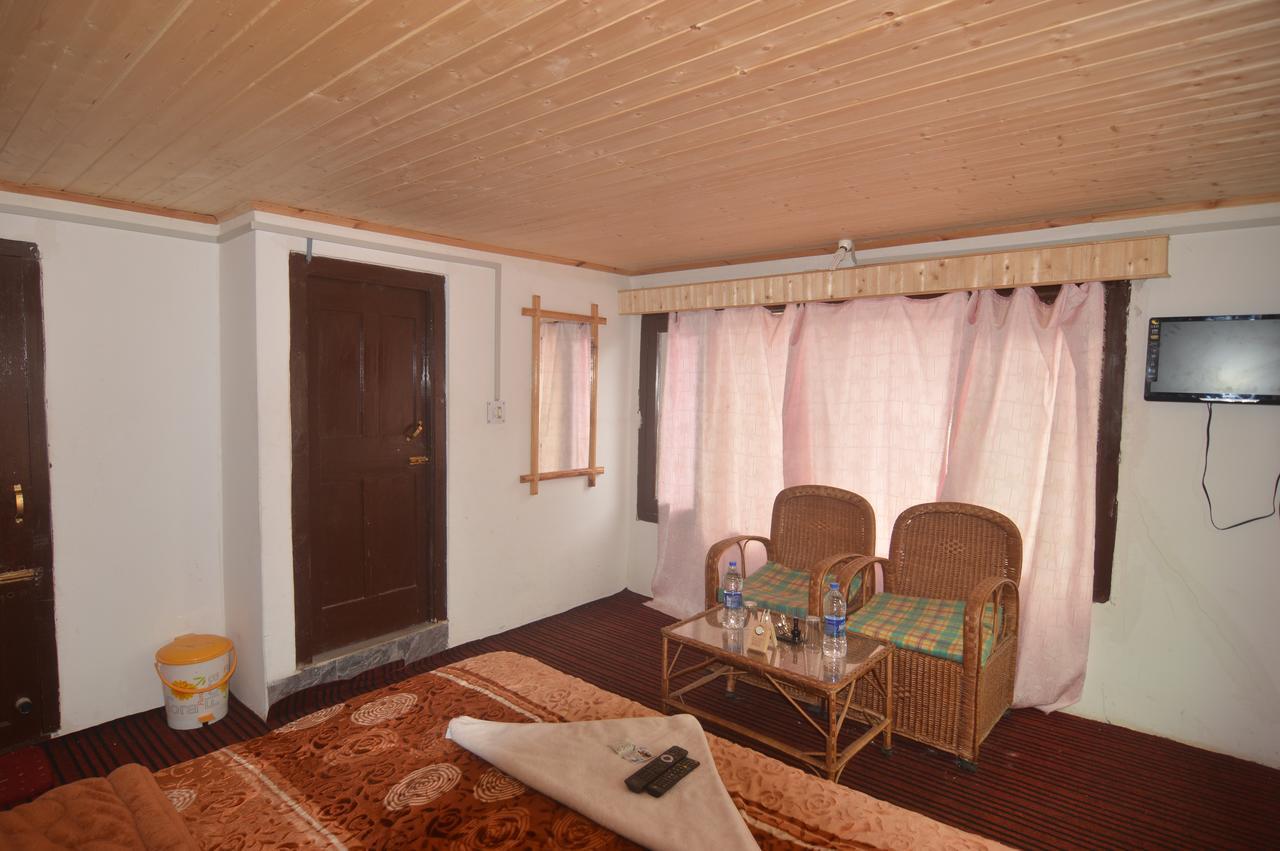 ホテルKashmir House Pahalgām エクステリア 写真