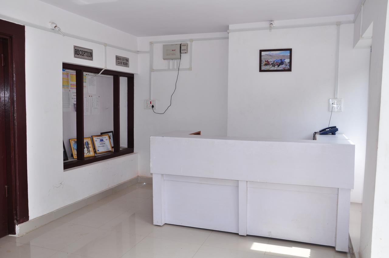 ホテルKashmir House Pahalgām エクステリア 写真